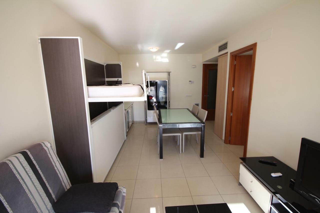 Milleni 3222 Apartment โรเซส ภายนอก รูปภาพ
